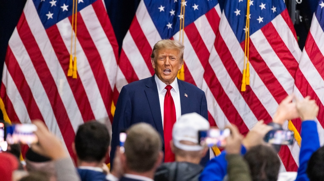 Τι σημαίνει η ιστορική νίκη του Ντόναλντ Τραμπ στην Αϊόβα