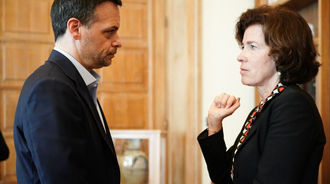 Χάρης Δούκας: Συνάντηση με την πρέσβη της Γαλλίας