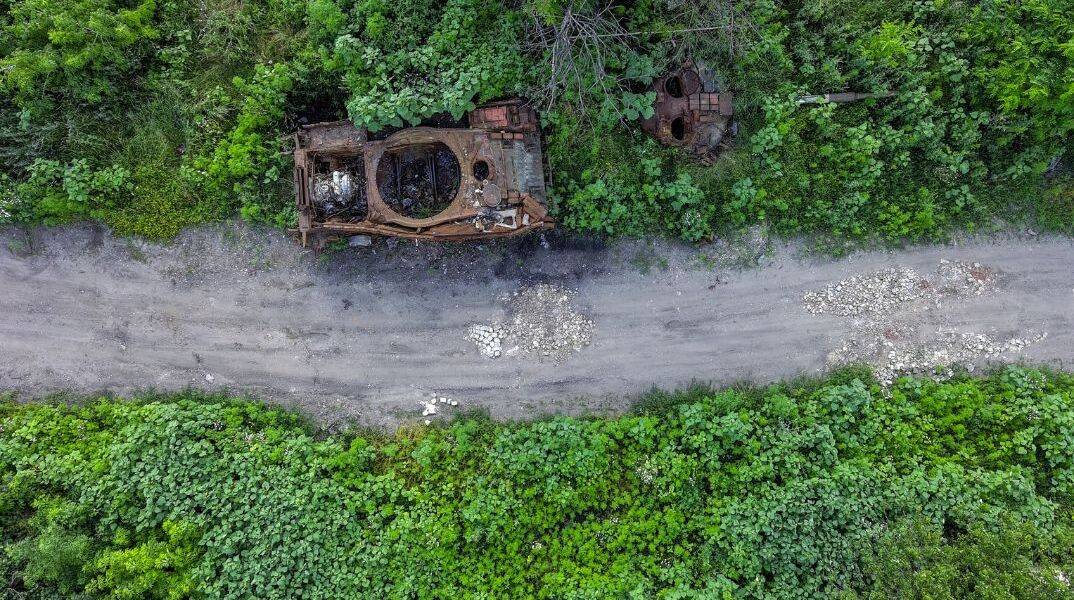 Oυκρανία: Το αμερικανικό bradley διαλύει ρωσικό τανκ
