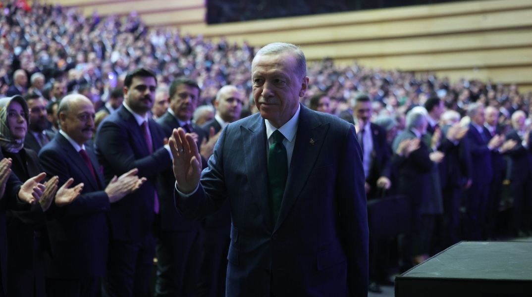 Ερντογάν για Γαλάζια Πατρίδα: «Όποιος κυριαρχεί στις θάλασσες κυριαρχεί στον κόσμο»