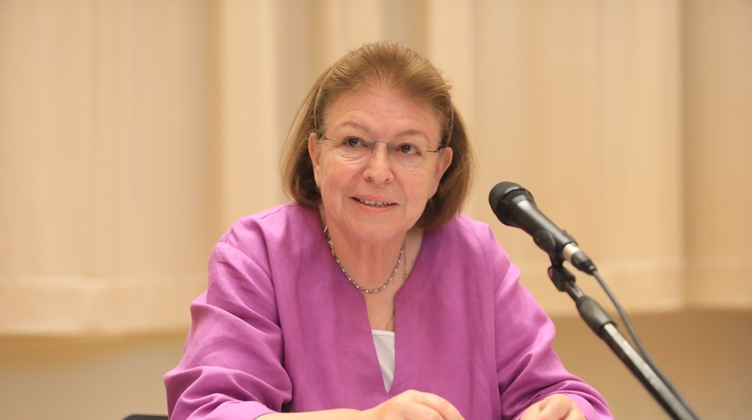 Λίνα Μενδώνη για Σόνια Ιλίνσκαγια: Είναι απώλεια για τα ελληνικά γράμματα