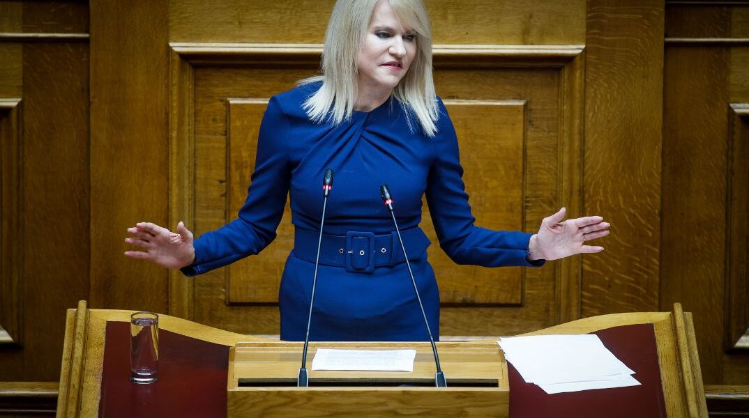 Tζάκρη σε εκδήλωση με αγρότες: «Κατά το κοινώς λεγόμενο, τον ήπιαμε»