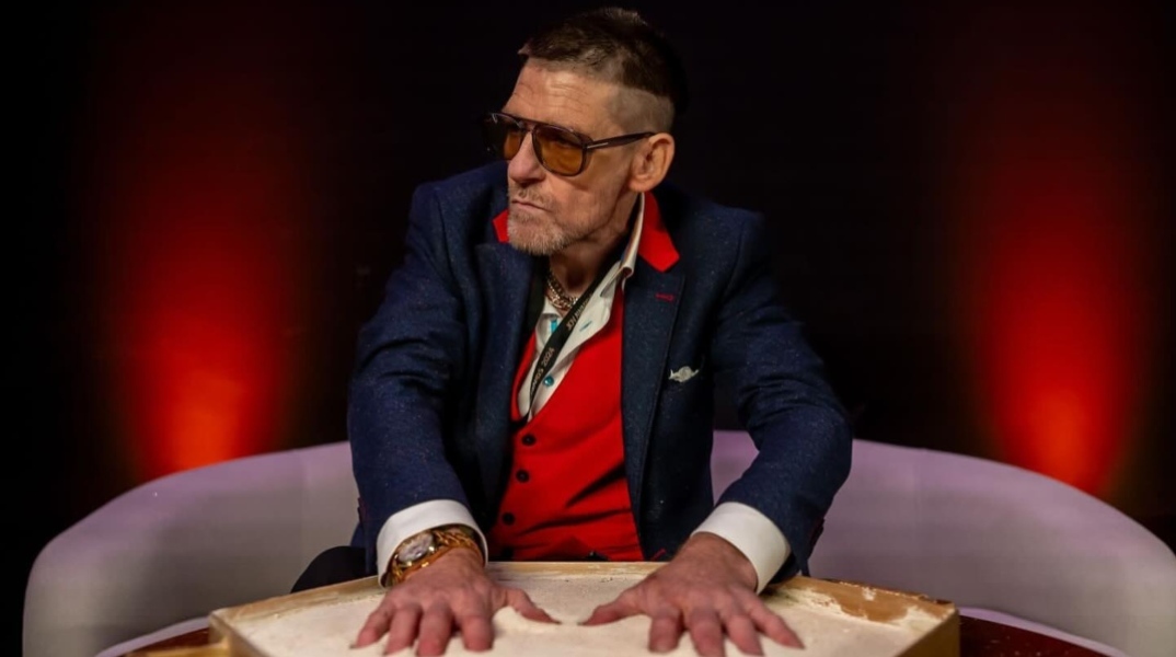 Peaky Blinders: Ο πρωταγωνιστής Arthur Shelby συνελήφθη για κατοχή ναρκωτικών