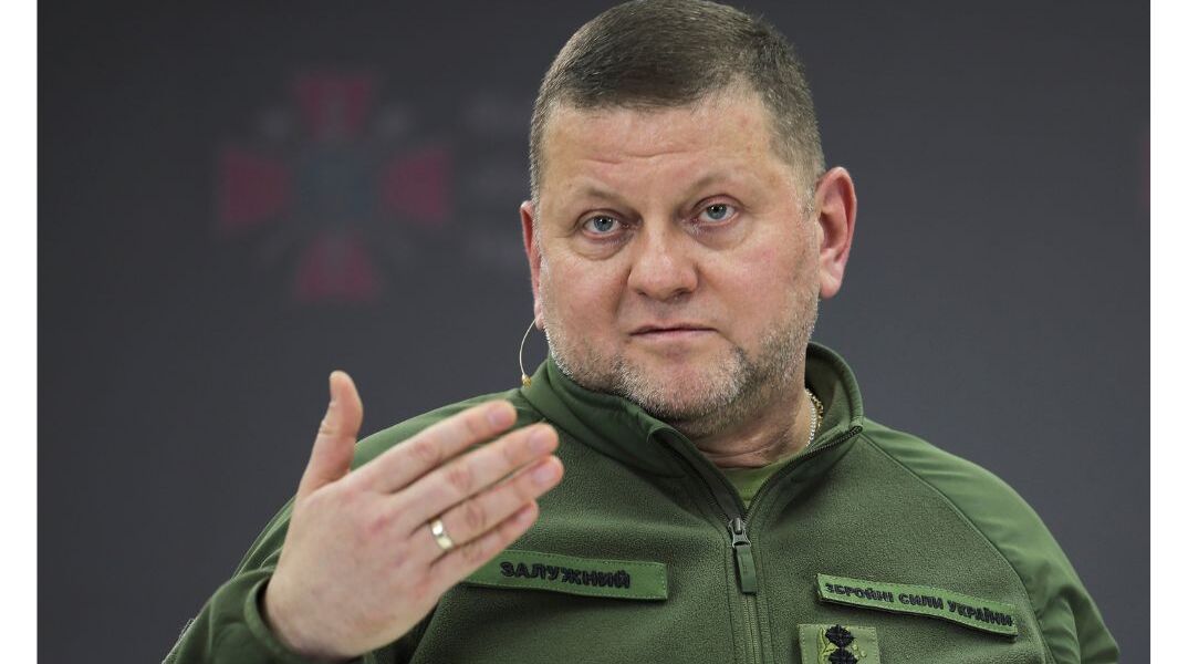 Oυκρανία: Αρνείται να παραιτηθεί ο αρχηγός των ενόπλων δυνάμεων