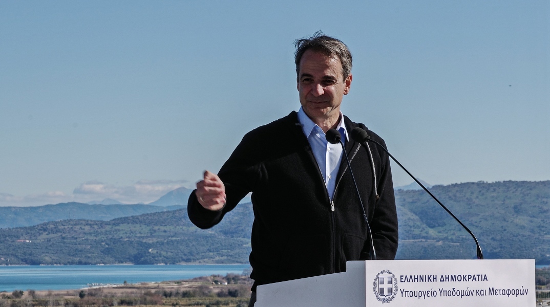 «Δεν θα γίνετε γκαρσόνια» είπε ο Μητσοτάκης στους αγρότες της Βόνιτσας