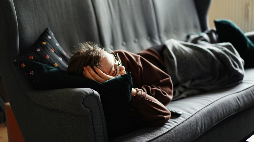 Γιατί ο μεσημεριανός ύπνος μπορεί να κάνει καλό στην υγεία μας