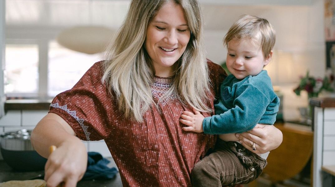 Substack: Η μαγείρισσα που κερδίζει 15.000 δολάρια για κάθε συνταγή