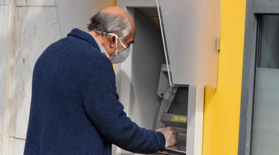 Συντάξεις Μαρτίου: Νωρίτερα οι πληρωμές για κύριες και επικουρικές