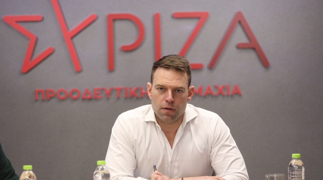 Στ. Κασσελάκης: Να αυξηθεί ο κατώτατος μισθός άμεσα στα 900 ευρώ τουλάχιστον