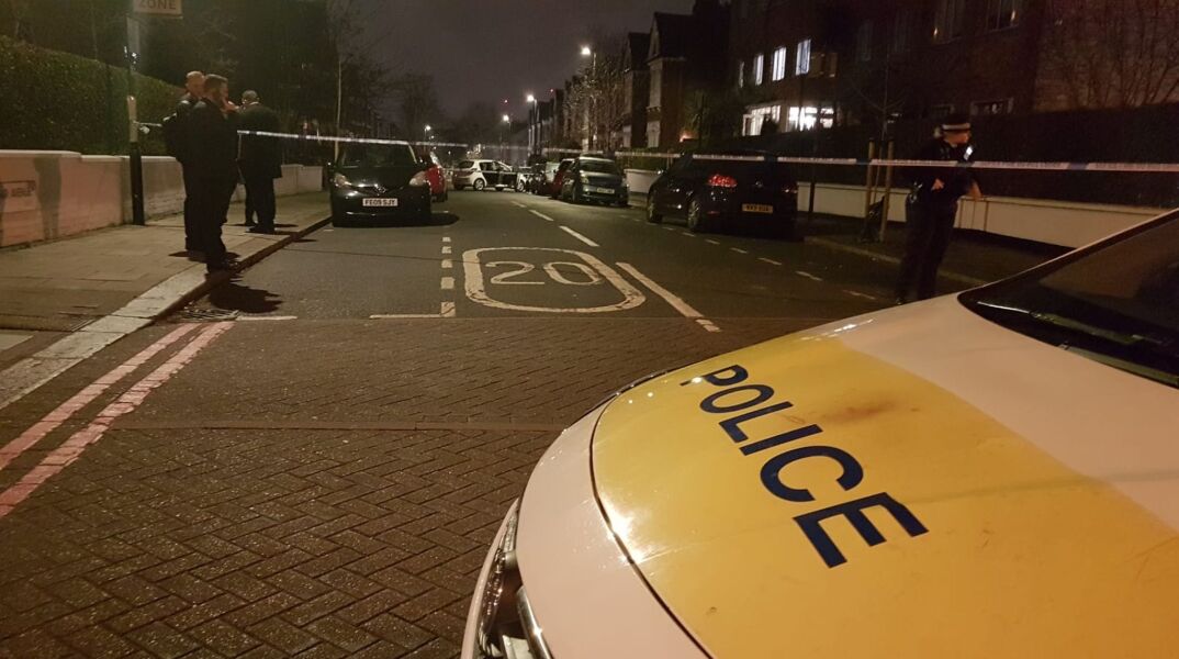 Σοκαριστική επίθεση με οξύ εναντίον μιας οικογένειας στο Λονδίνο - Εννέα τραυματίες 