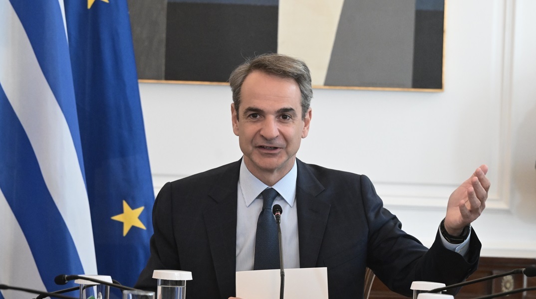 Μητσοτάκης στον Economist: To 2019 η χώρα θεωρούνταν «ασθενής» της Ευρώπης - Το 2023 η χώρα της χρονιάς