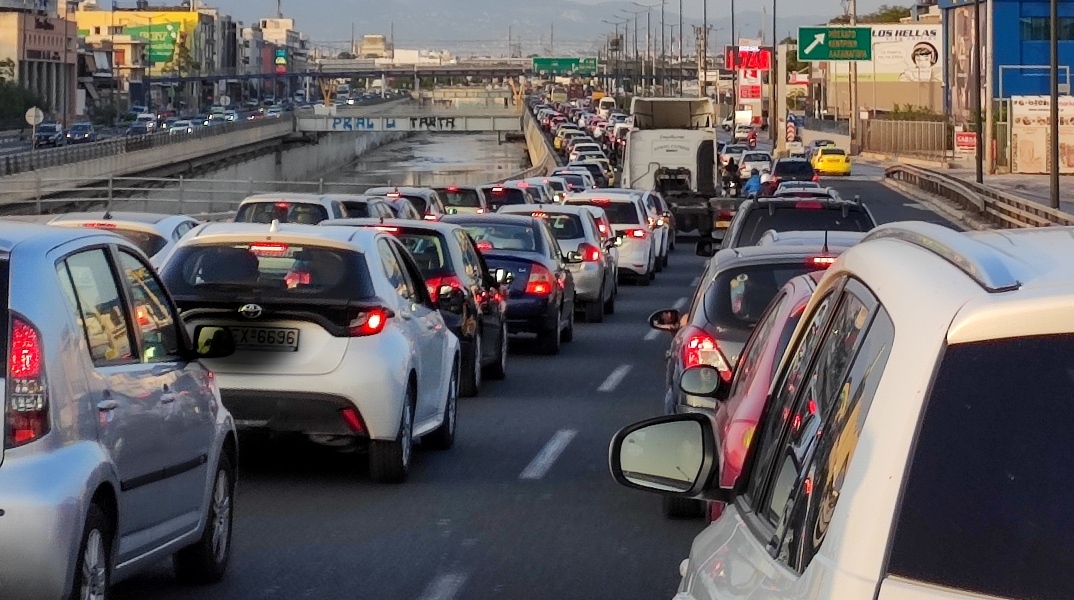 Αλλαγές στα τέλη κυκλοφορίας με σχέδιο απόσυρσης των παλιών ΙΧ