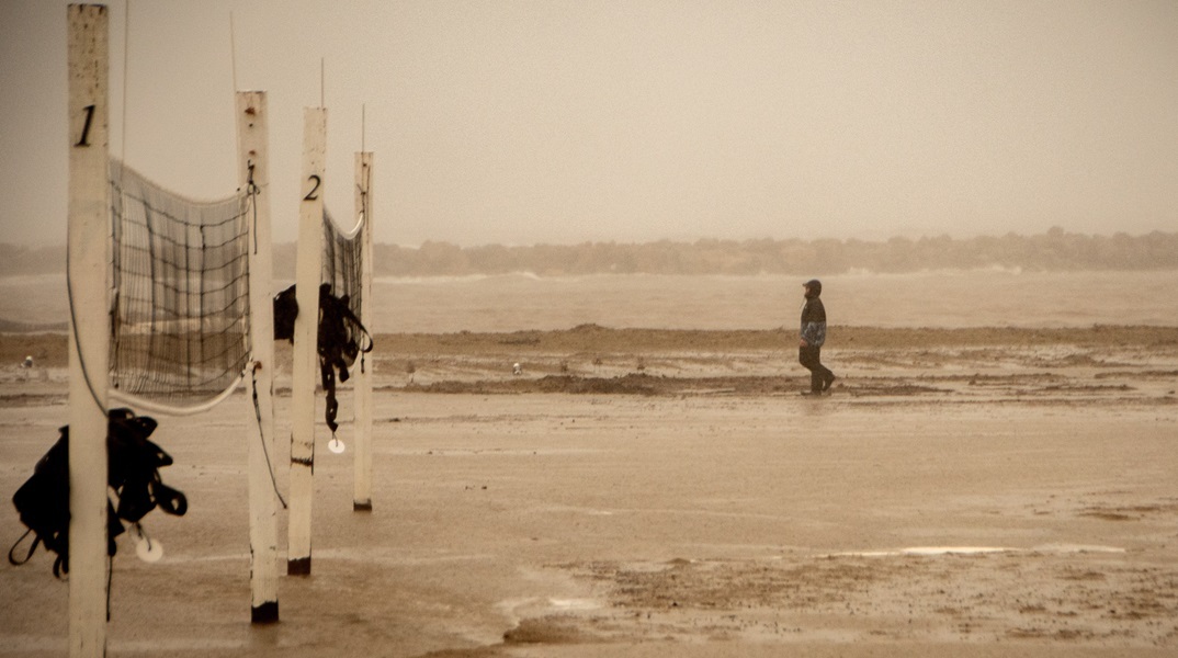 Σφοδρή κακοκαιρία σαρώνει την Καλιφόρνια: Έντονες βροχοπτώσεις, ανεμοθύελλες και πλημμύρες