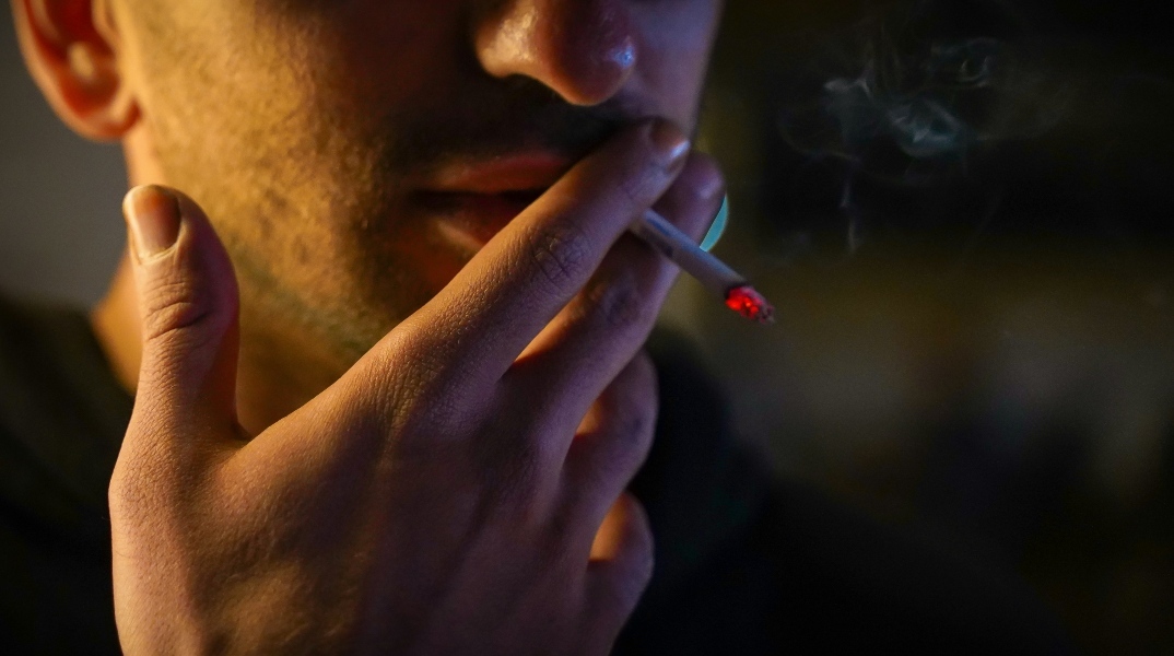 Το κόψιμο του τσιγάρου μειώνει τον κίνδυνο καρκίνου σε οποιαδήποτε ηλικία, σύμφωνα με μελέτη