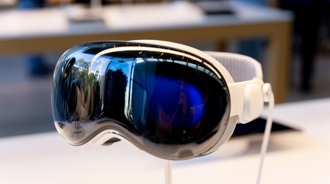 Η νέα μόδα του Αpple Vision pro σαρώνει τις ΗΠΑ