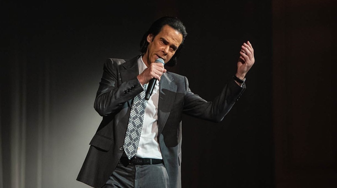 Ο Νικ Κέιβ γράφει τη μουσική της ταινίας «Back to Black» για τη ζωή της Έιμι Γουαϊνχάουζ