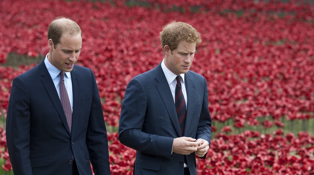 Βασιλιάς Κάρολος: H ολιγόλεπτη συνάντηση με τον Πρίγκιπα Χάρι που διέμεινε εκτός βασιλικής κατοικίας