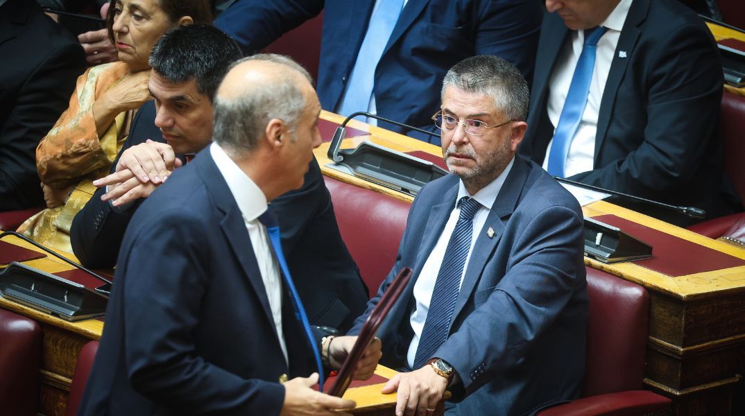 Βελόπουλος: «Δεν καταλάβατε» λέει για το ομοφοβικό παραλήρημα Σαράκη