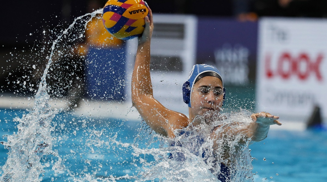 Ελλάδα - Καζακστάν 24-5: «Σίφουνας» η εθνική πόλο γυναικών προκρίθηκε στα προημιτελικά του Παγκοσμίου