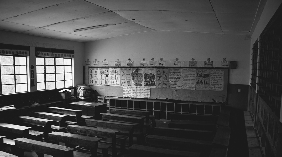 «Με έπιασαν κεφαλοκλείδωμα και άρχισα να χάνομαι» - Η μαρτυρία του 17χρονου που ξυλοκοπήθηκε από συμμαθητές του 