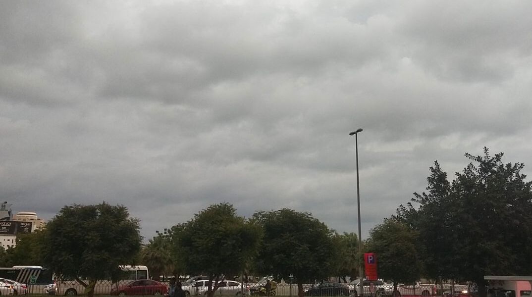 Eμιράτα: Στο έλεος σφοδρής κακοκαιρίας Ντουμπάι και Αμπού Ντάμπι