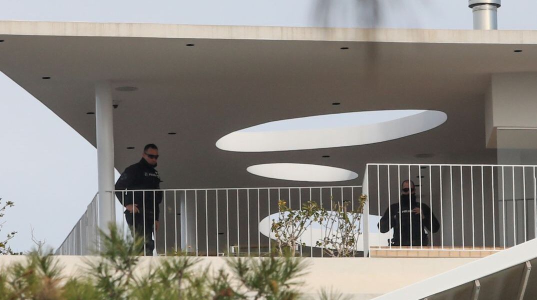 ΠΥΡΟΒΟΛΙΣΜΟΙ ΣΕ ΝΑΥΤΙΛΙΑΚΗ ΕΤΑΙΡΕΙΑ ΣΤΗΝ ΓΛΥΦΑΔΑ (ΓΙΑΝΝΗΣ ΠΑΝΑΓΟΠΟΥΛΟΣ/EUROKINISSI)