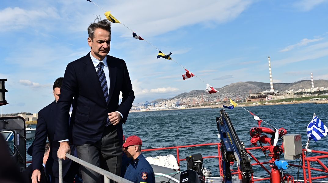 Κυριάκος Μητσοτάκης: Στη τελετή ένταξης των δύο πυροσβεστικών πλοίων 