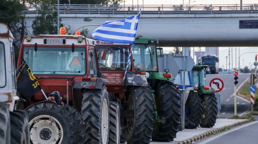Αποφασίζουν σήμερα οι αγρότες για το μέλλον των κινητοποιήσεων 