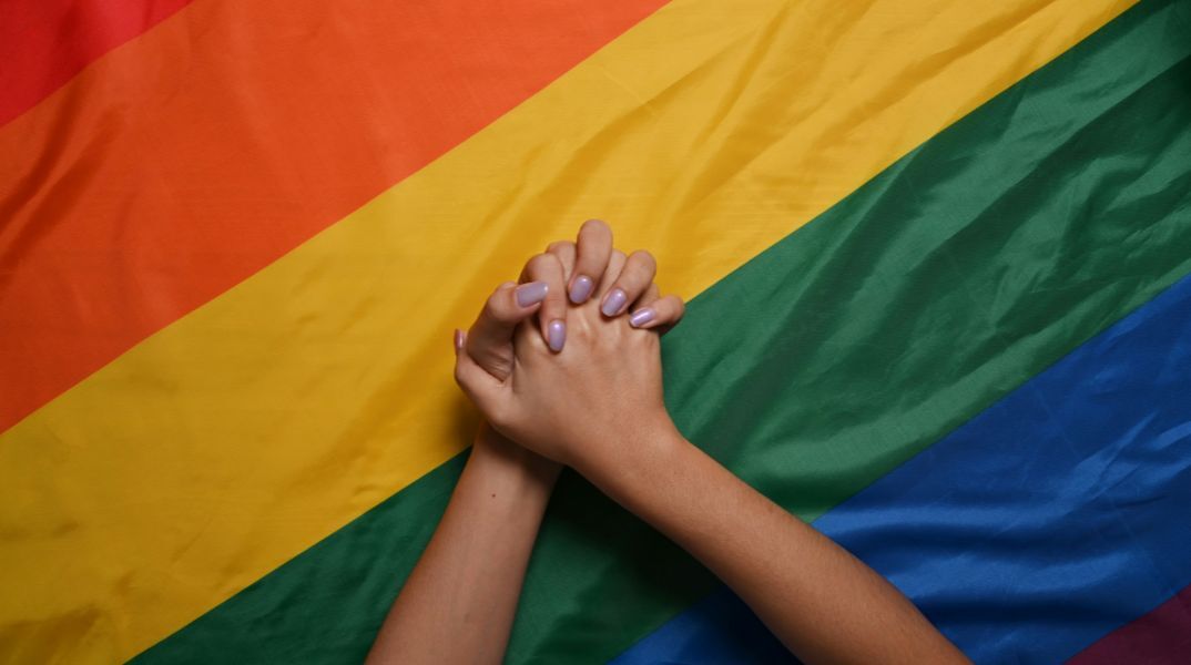 Iστορική στιγμή η θεσμοθέτηση του γάμου ομόφυλων ζευγαριώ