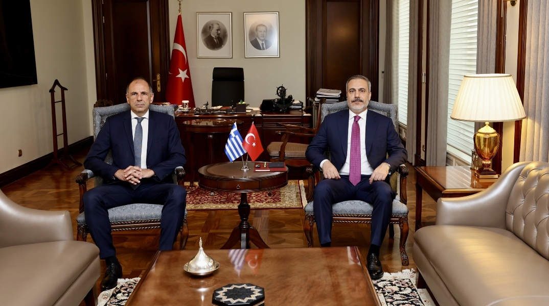 Συνάντηση Γεραπετρίτη – Φιντάν στο Μόναχο: Εξετάστηκαν οι λεπτομέρειες της επίσκεψης Μητσοτάκη στην Άγκυρα