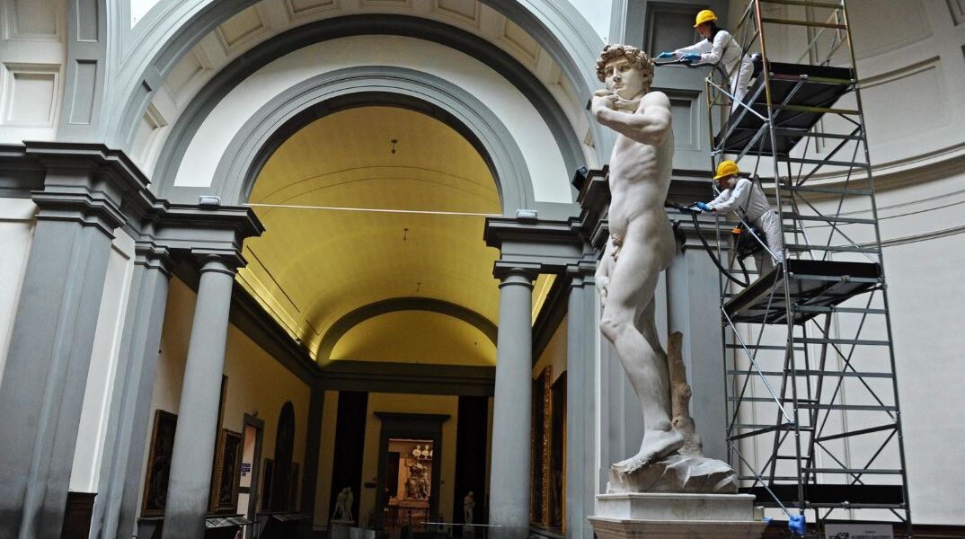 Φλωρεντία: Πώς καθαρίζεται ο Δαβίδ του Μιχαήλ Άγγελου;