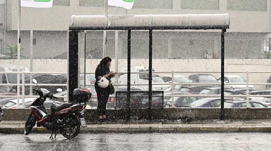 Καιρός σήμερα: Βροχές και καταιγίδες την Τετάρτη