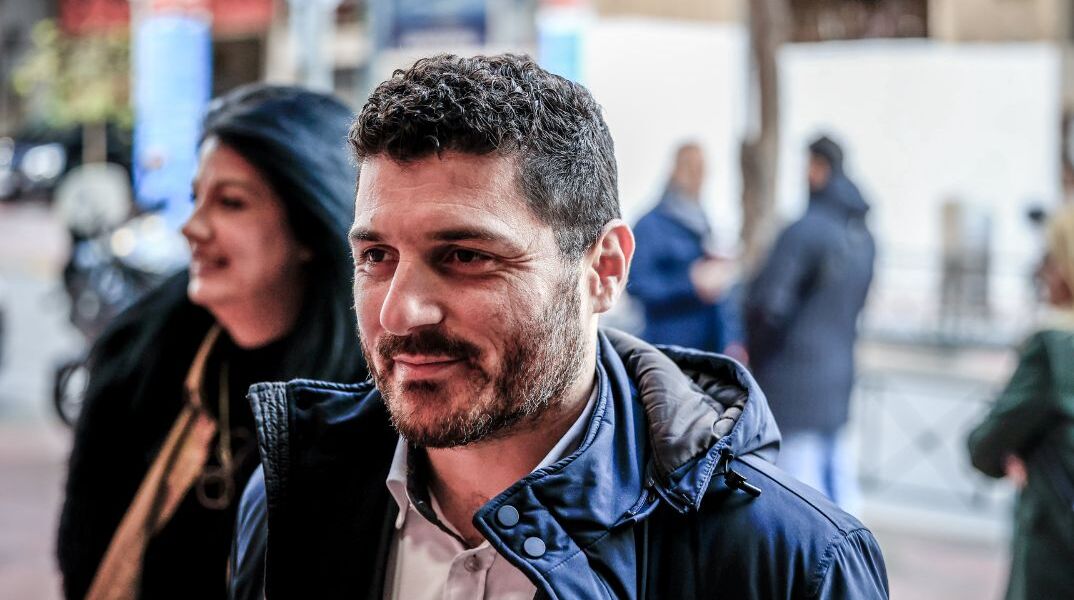 Τεμπονέρας: «Είναι η ώρα των νόμιμων ιδιοκτητών του ΣΥΡΙΖΑ»