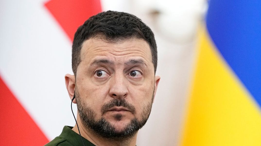 Το Κίεβο μιλάει για πιθανότητα πρόσκλησης της Μόσχας σε ειρηνευτική διάσκεψη