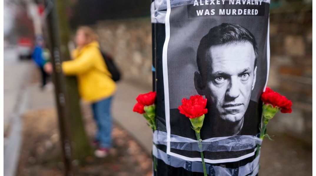 Nαβάλνι: Δολοφονήθηκε πριν γίνει ανταλλαγή κρατουμένων