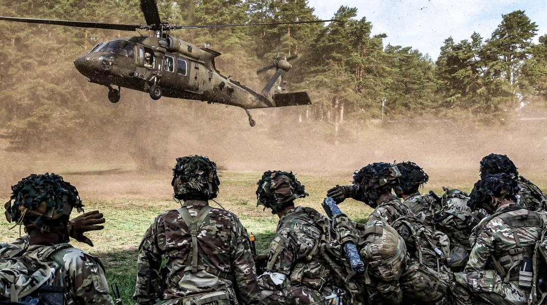 Αντίθετος ο Καγκελάριος Σολτς στην αποστολή χερσαίων δυνάμεων στην Ουκρανία