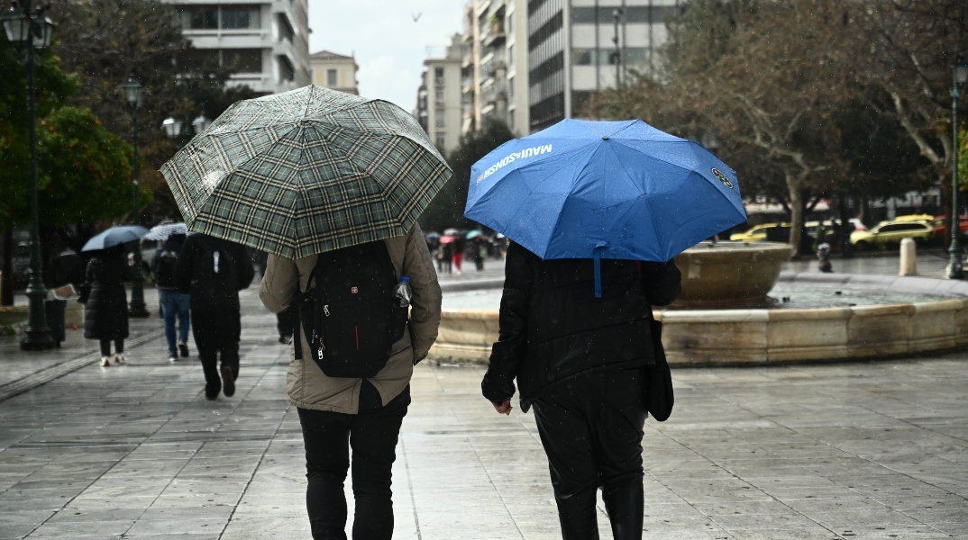 Νεφελώδης θα είναι ο καιρός αύριο Τετάρτη με τοπικές βροχές