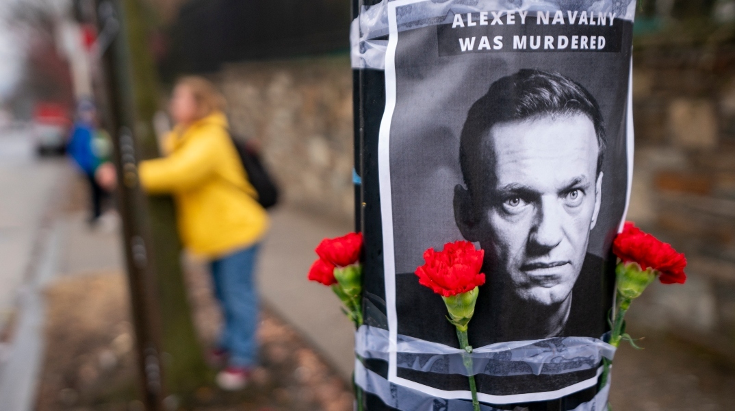 Ρωσία: Τα γραφεία κηδειών δέχθηκαν απειλές από αγνώστους να μην διαθέσουν νεκροφόρα για τη μεταφορά της σορού του Ναβάλνι, λέει η εκπρόσωπός του	