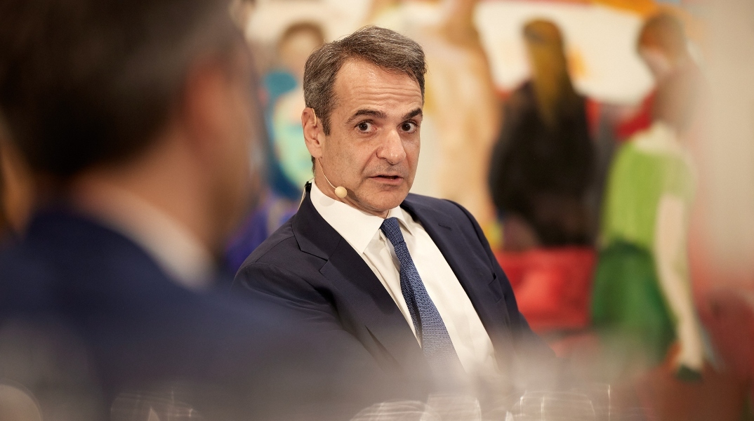 Απών ο Μητσοτάκης στη συζήτηση του πορίσματος της Εξεταστικής για τα Τέμπη