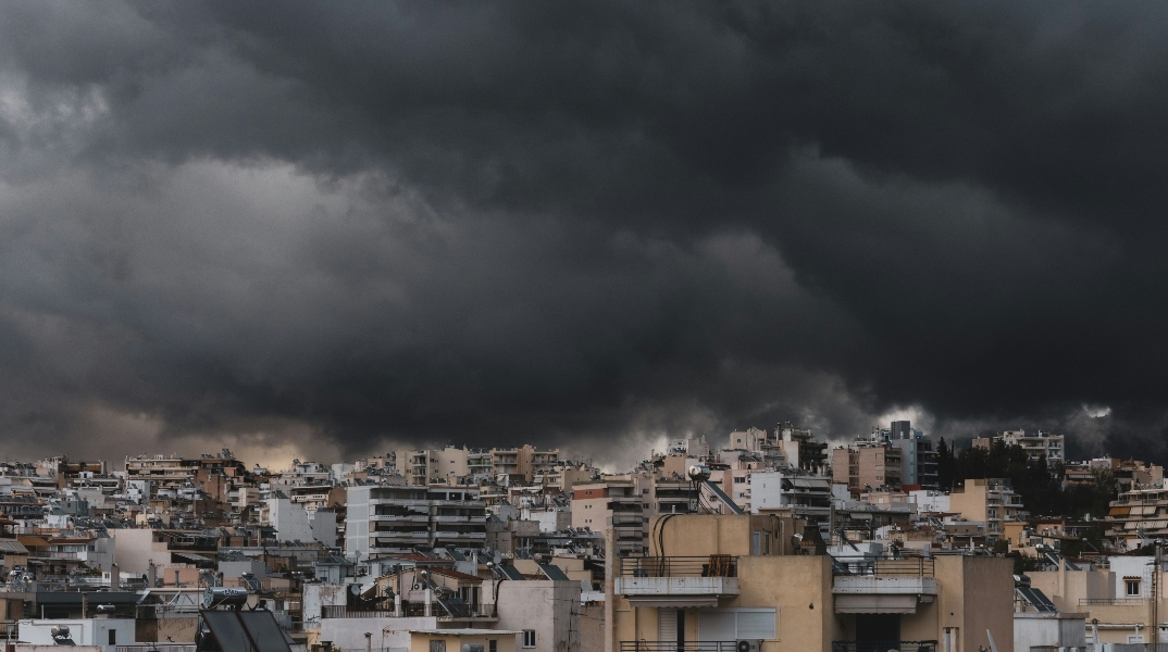 Ισχυρές βροχές και καταιγίδες αύριο Παρασκευή στο μεγαλύτερο μέρος της χώρας