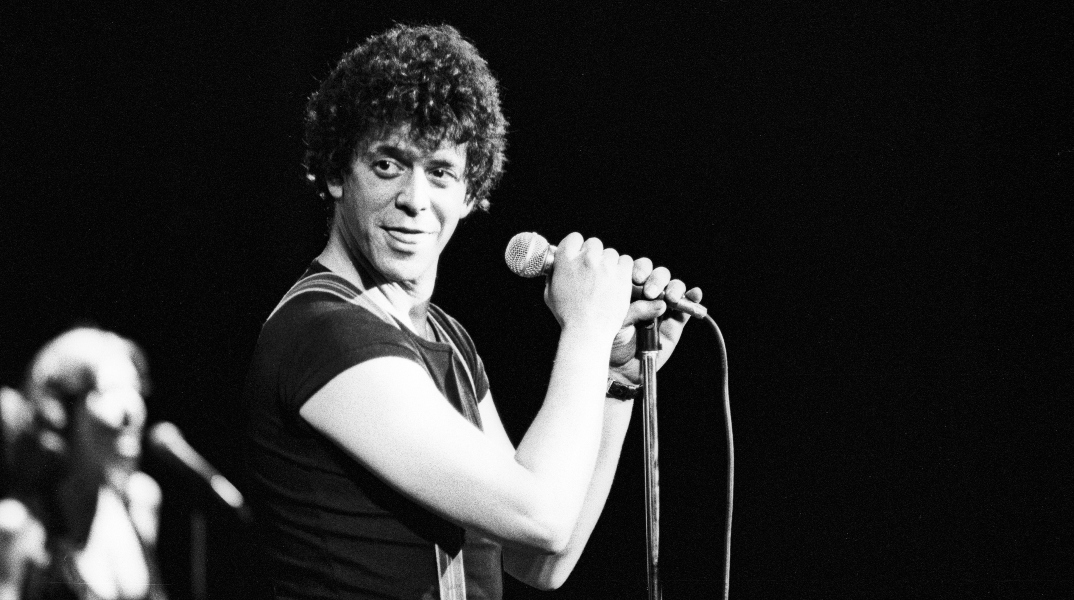 Σαν σήμερα: Ποιος ήταν πραγματικά ο Lou Reed  25 facts για τη ζωή του τραγουδιστή των The Velvet Underground
