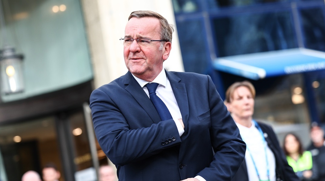 Πιστόριους για υπόθεση κατασκοπείας: «Ο Πούτιν επιδιώκει να «αποσταθεροποιήσει» τη Γερμανία