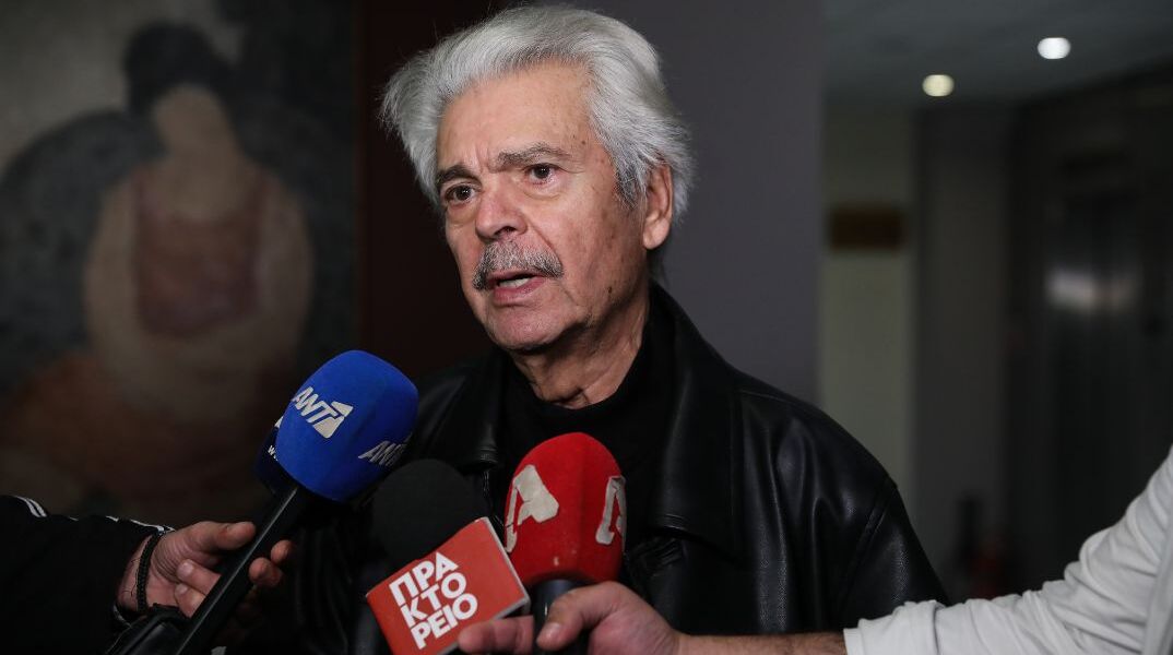 Γιάννης Μόρτζος: «Ο Λαμπάτος ερχόταν στην πρόβα μεθυσμένος»
