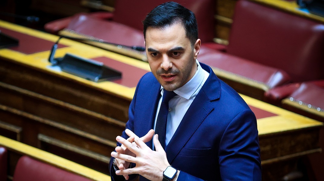 «Μύλος» στο ΠΑΣΟΚ: «Κόπηκε» ο Χριστουδουλάκης από την εκδήλωση του Insocial - Τι απαντάει το κόμμα