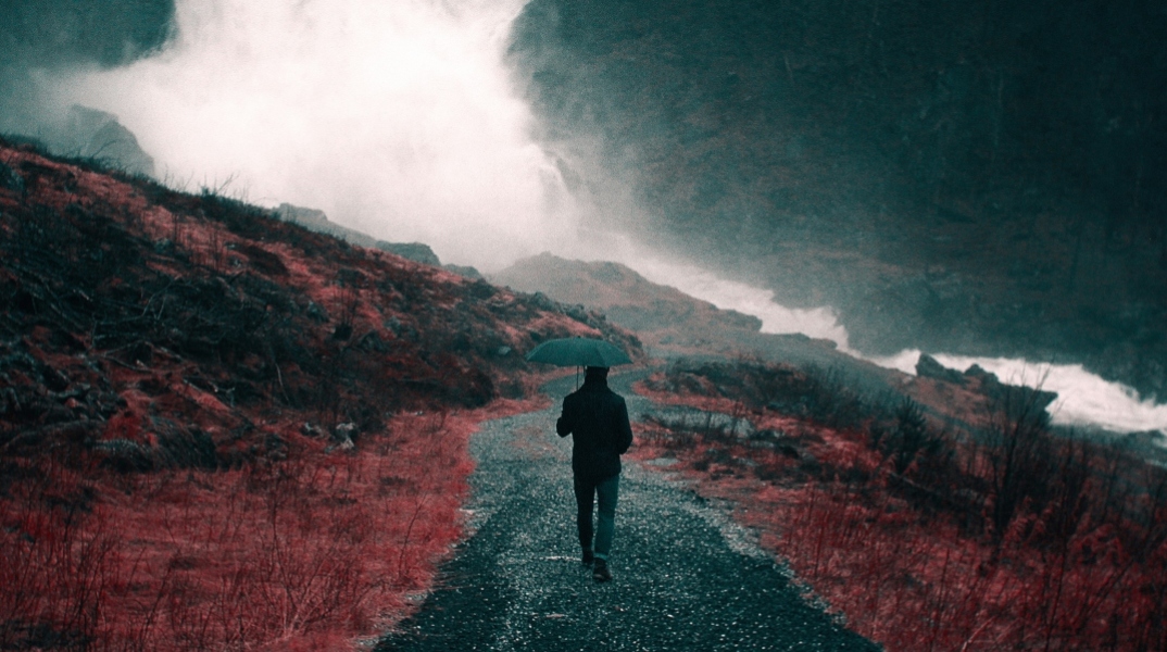 Βροχερός ο καιρός αύριο Πέμπτη με μεμονωμένες καταιγίδες