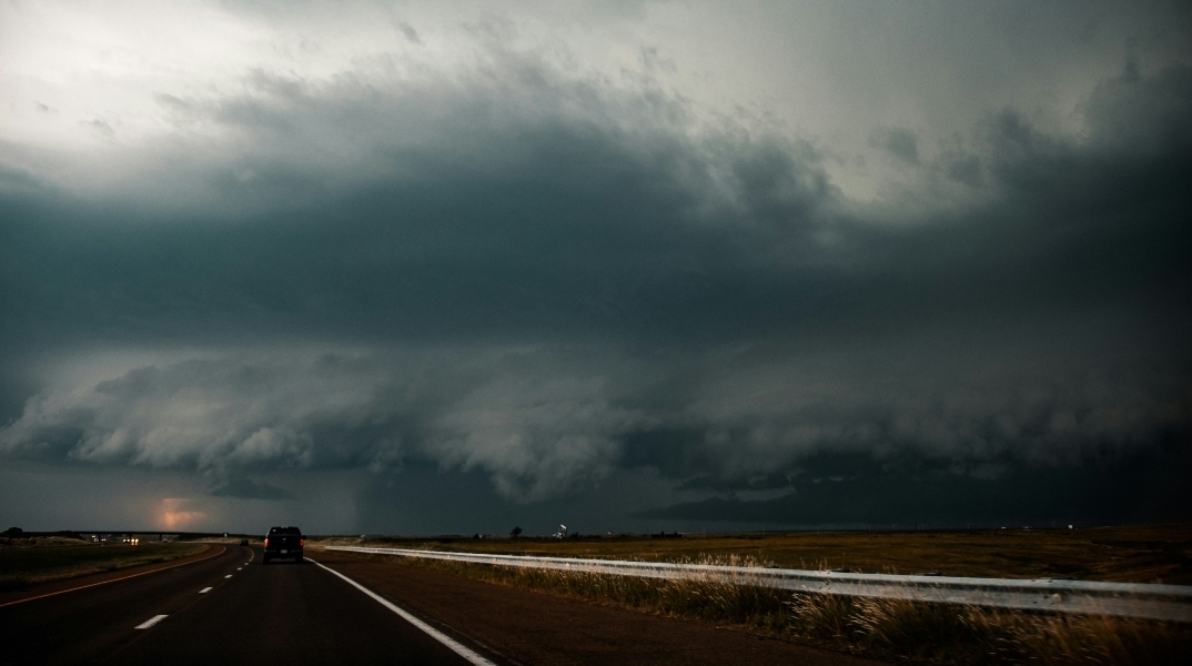 Καιρός: Νεφώσεις με τοπικές βροχές σήμερα Παρασκευή