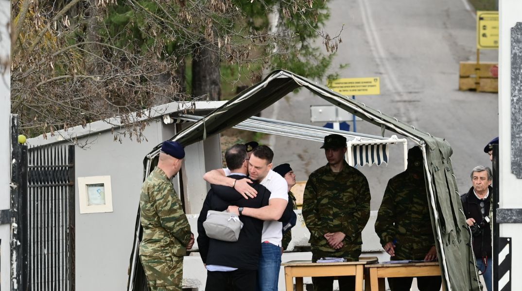 Παρουσιάστηκε στο στρατόπεδο της Θήβας ο Στέφανος Κασσελάκης 