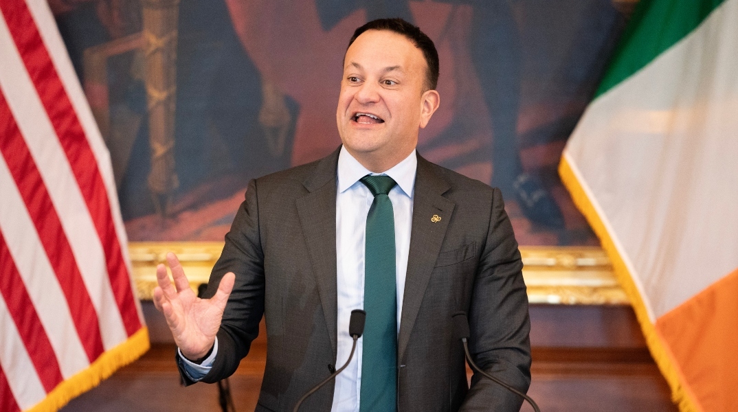 Ιρλανδία: Ο Λίο Βαράντκαρ ανακοίνωσε την παραίτησή του από την ηγεσία του κυβερνώντος κόμματος Fine Gael 