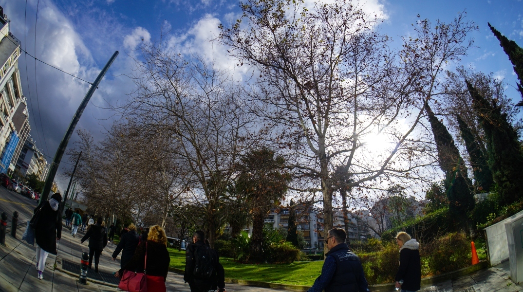 Σχεδόν αίθριος προβλέπεται ο καιρός σήμερα Πέμπτη στο μεγαλύτερο μέρος της χώρας