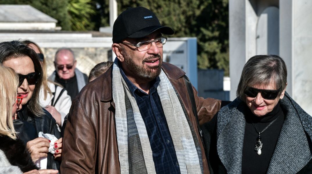 Γιάννης Ζουγανέλης: Ο Τζον Λένον με αγκάλιασε και μου είπε ότι έχουμε το ίδιο όνομα